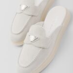 SUEDE SABOTS