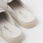 SUEDE SABOTS