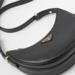 ARQUÉ LEATHER SHOULDER BAG