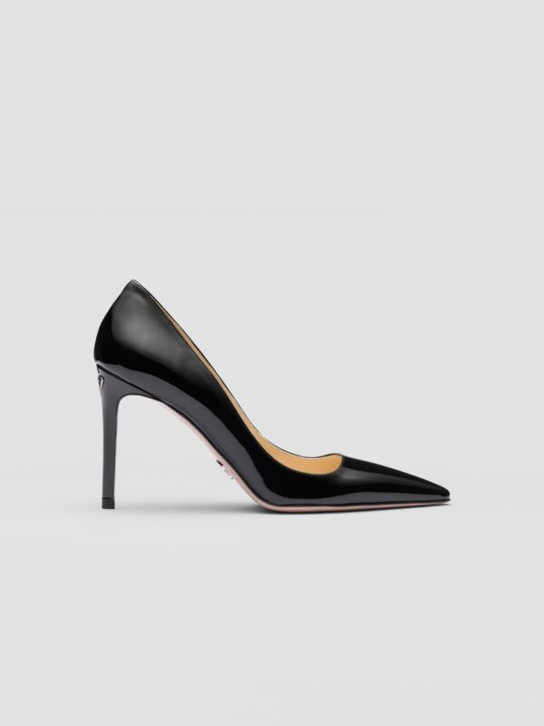 PATENT LEATHER PUMPS