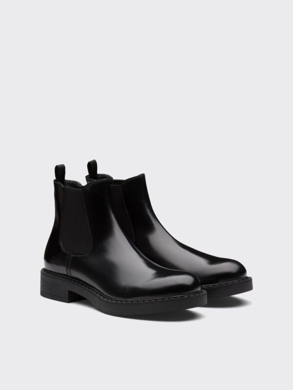 BRUSHED LEATHER CHELSEA BOOTS
