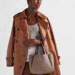 MEDIUM LEATHER TOTE