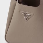 MEDIUM LEATHER TOTE