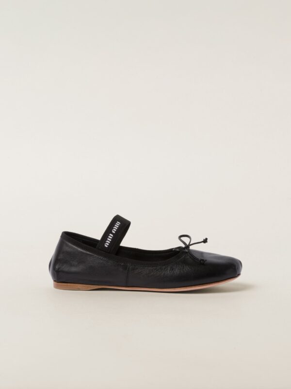 LEATHER BALLERINAS
