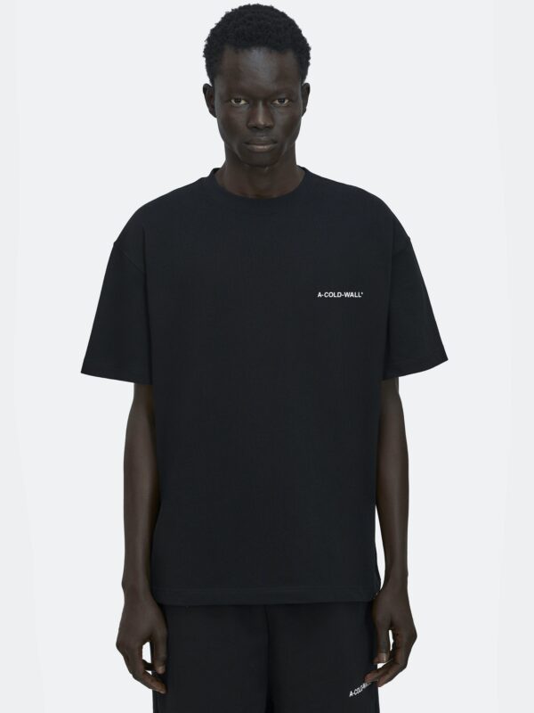 ESSENTIAL SMALL LOGO TEE