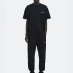 ESSENTIAL SMALL LOGO TEE