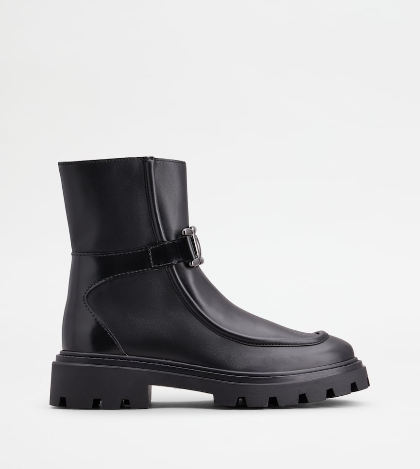 KATE ANKLE BOOTS