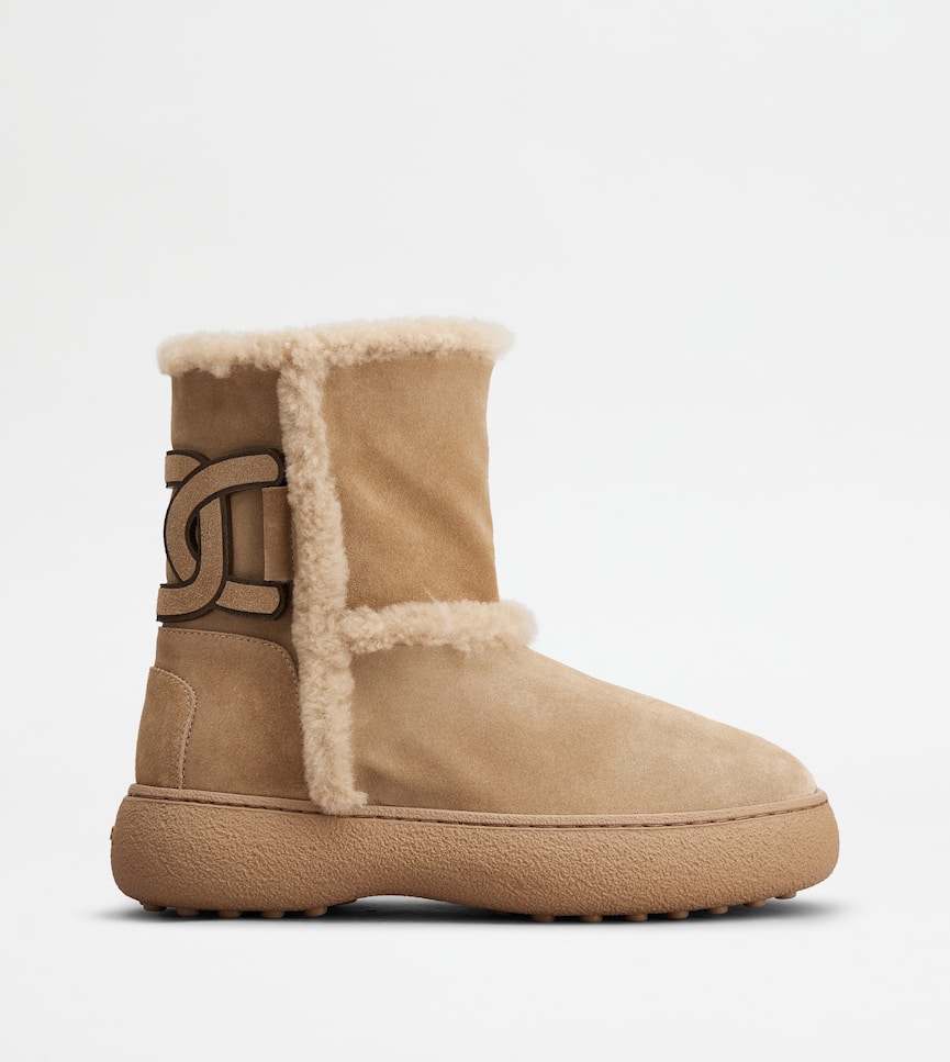 FUR AND SUEDE ANKLE BOOTS