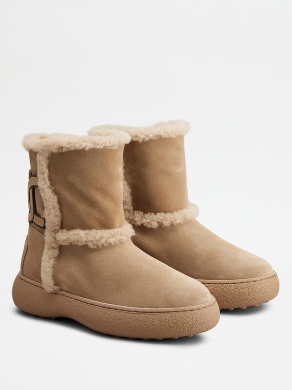 FUR AND SUEDE ANKLE BOOTS