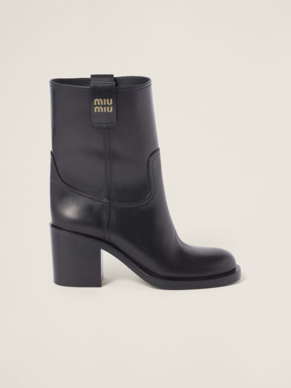 LEATHER BOOTIES