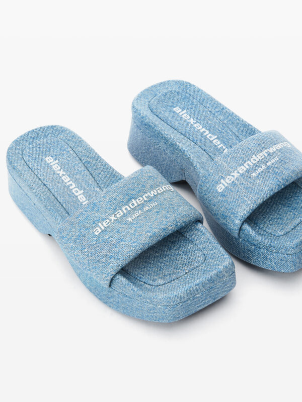 PLATFORM FLOAT SLIDES