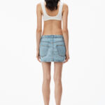 NAME PLATE V FRONT DENIM SKIRT