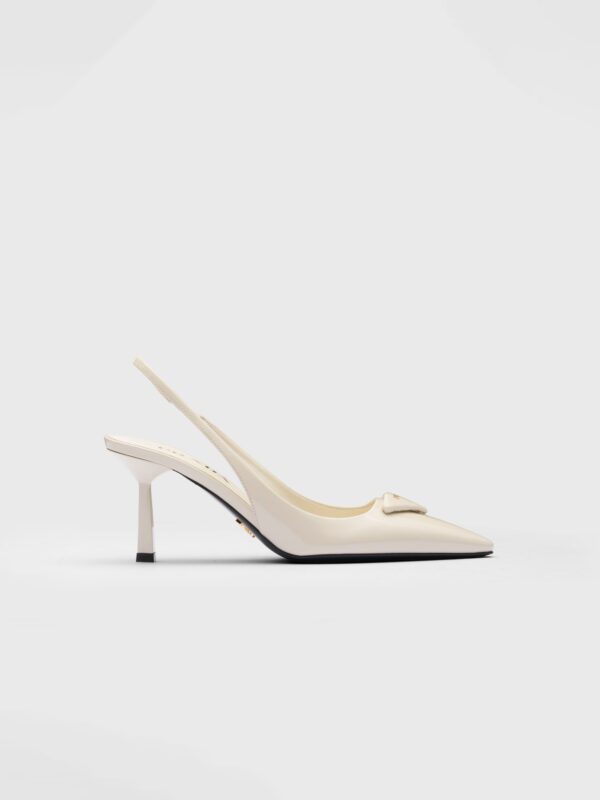 PATENT LEATHER SLINGBACKS