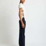 OPEN TWIST SIDE TEE