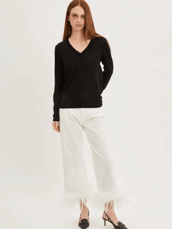 V-NECK KNITWEAR