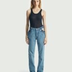 OPEN HIP JEANS