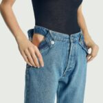 OPEN HIP JEANS
