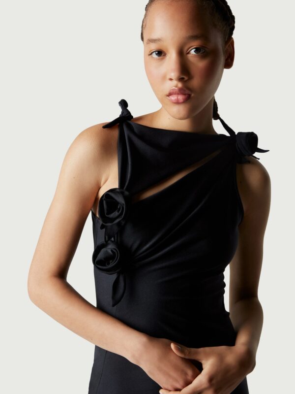 ASYMMETRIC FLOWER GOWN