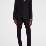 TAILORED WOOL SUIT