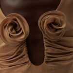 LONG SLEEVE FLOWER APPLIQUÉ TOP