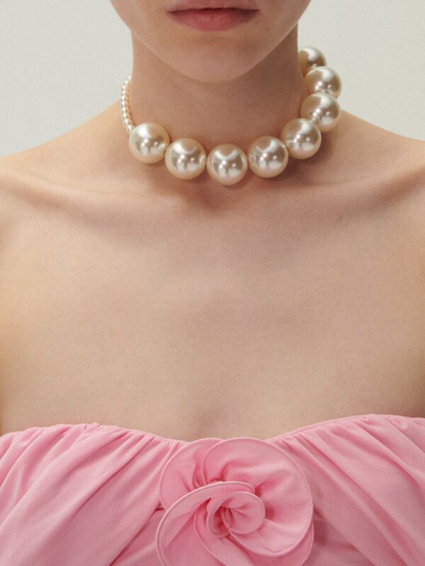 PEARLS COLLAR NECKLACE