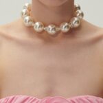 PEARLS AND CRYSTALS COLLAR NECKLACE