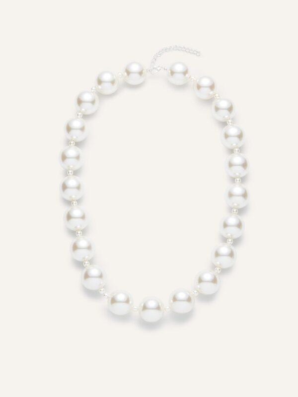 PEARLS NECKLACE
