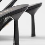 PATENT LEATHER SLINGBACKS