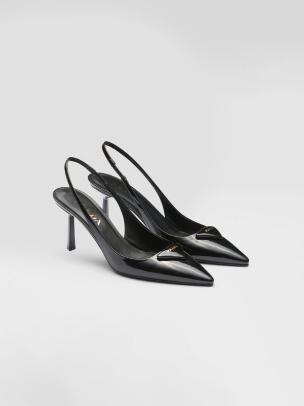 PATENT LEATHER SLINGBACKS