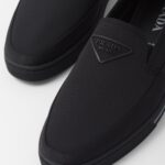 SLIP ON SNEAKERS