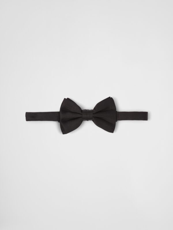 LARGE BOW TIE