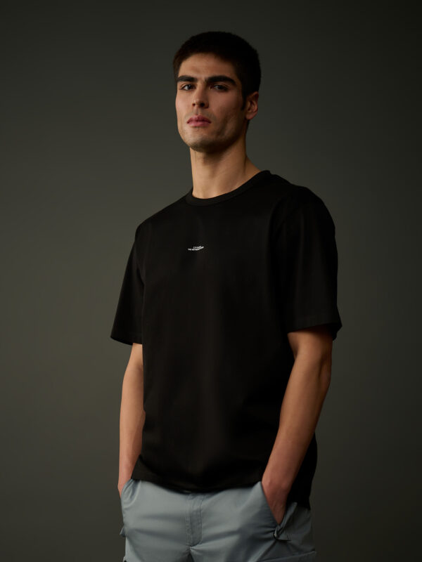 METROPOLIS JERSEY LOGO TEE