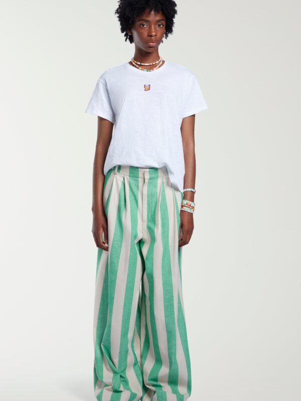 EMBROIDERED BUTTERFLY TEE