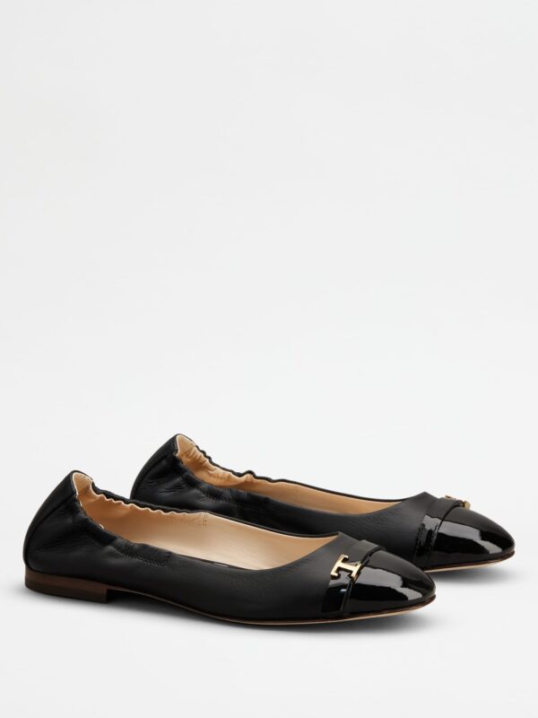 BALLERINAS IN LEATHER