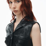 sleeveless cropped waistcoat in leather