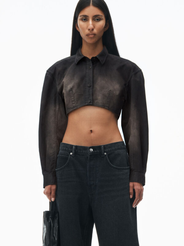 curved cropped shirt in cotton twill
