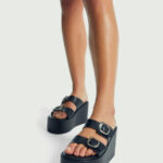 BUCKLE WEDGES