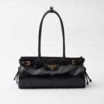 MEDIUM LEATHER HANDBAG