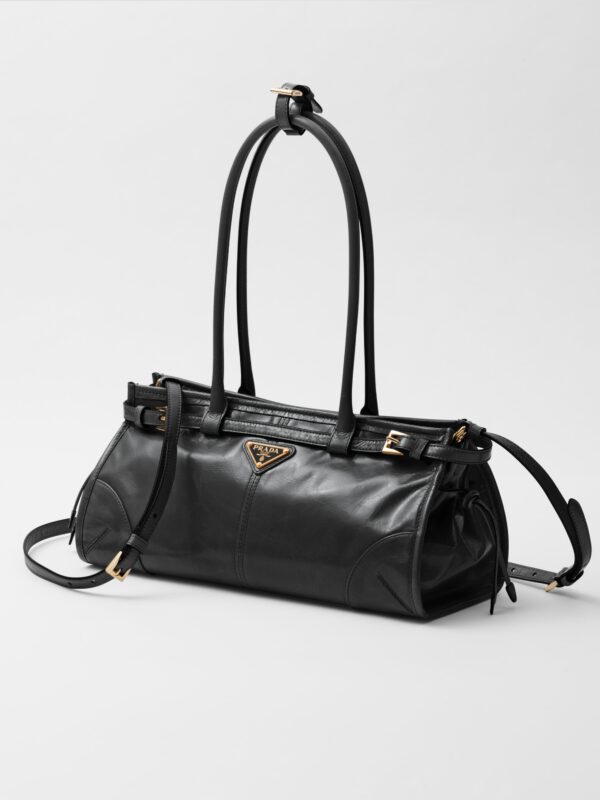 MEDIUM LEATHER HANDBAG