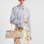 MEDIUM LEATHER HANDBAG
