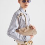 MEDIUM LEATHER HANDBAG