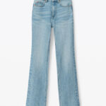 HIGH WAISTED JEANS