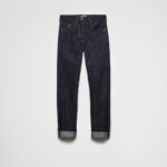 STRAIGHT FIT JEANS