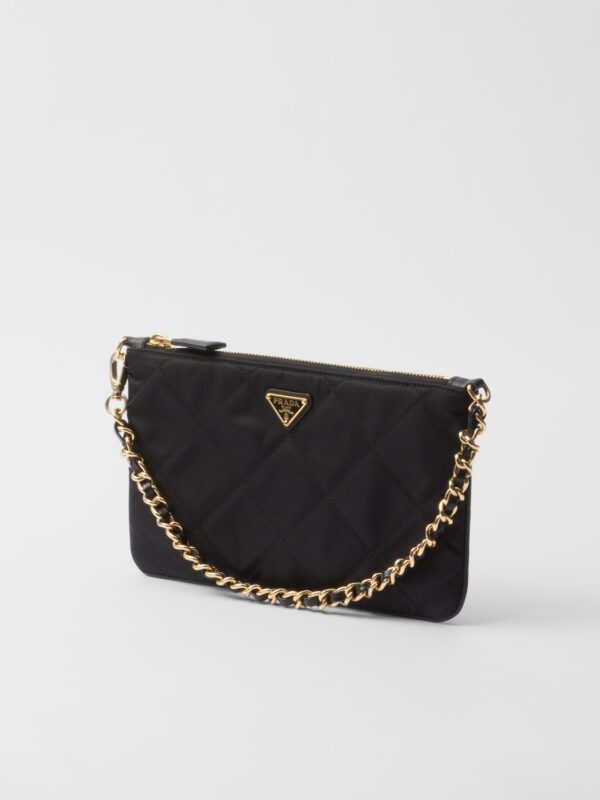 RE-NYLON POUCH