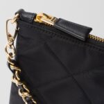 RE-NYLON POUCH