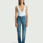 STRAIGHT DENIM JEANS