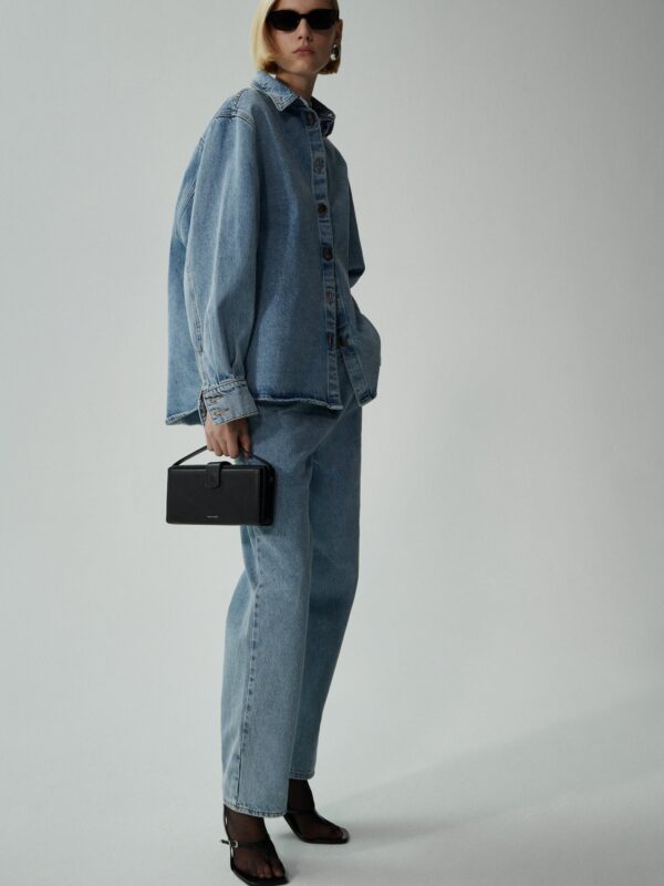 LOOSE LEG DENIM JEANS