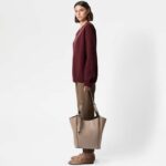 BUCKET BAG IN LEATHER