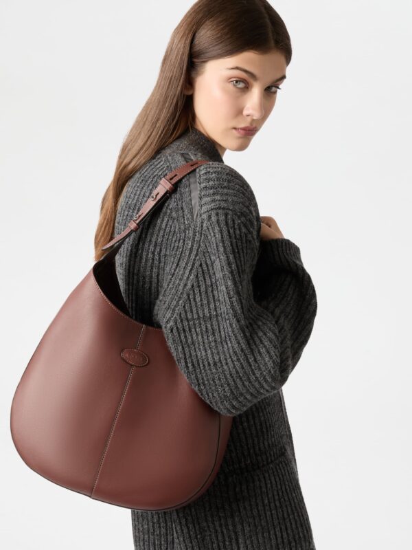 HOBO SHOULDER BAG IN LEATHER