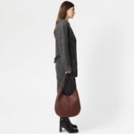 HOBO SHOULDER BAG IN LEATHER